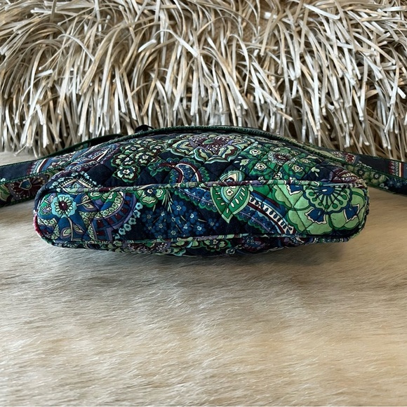 VERA BRADLEY Rhythm & Blues 2011 Zip Hipster Crossbody Navy Green Paisley - Picture 12 of 17